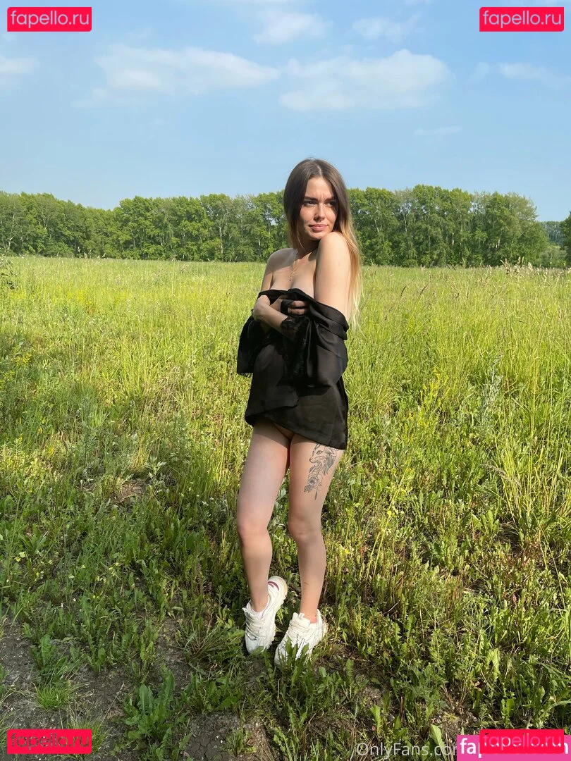 lovelygirlliza Onlyfans Photo Gallery 