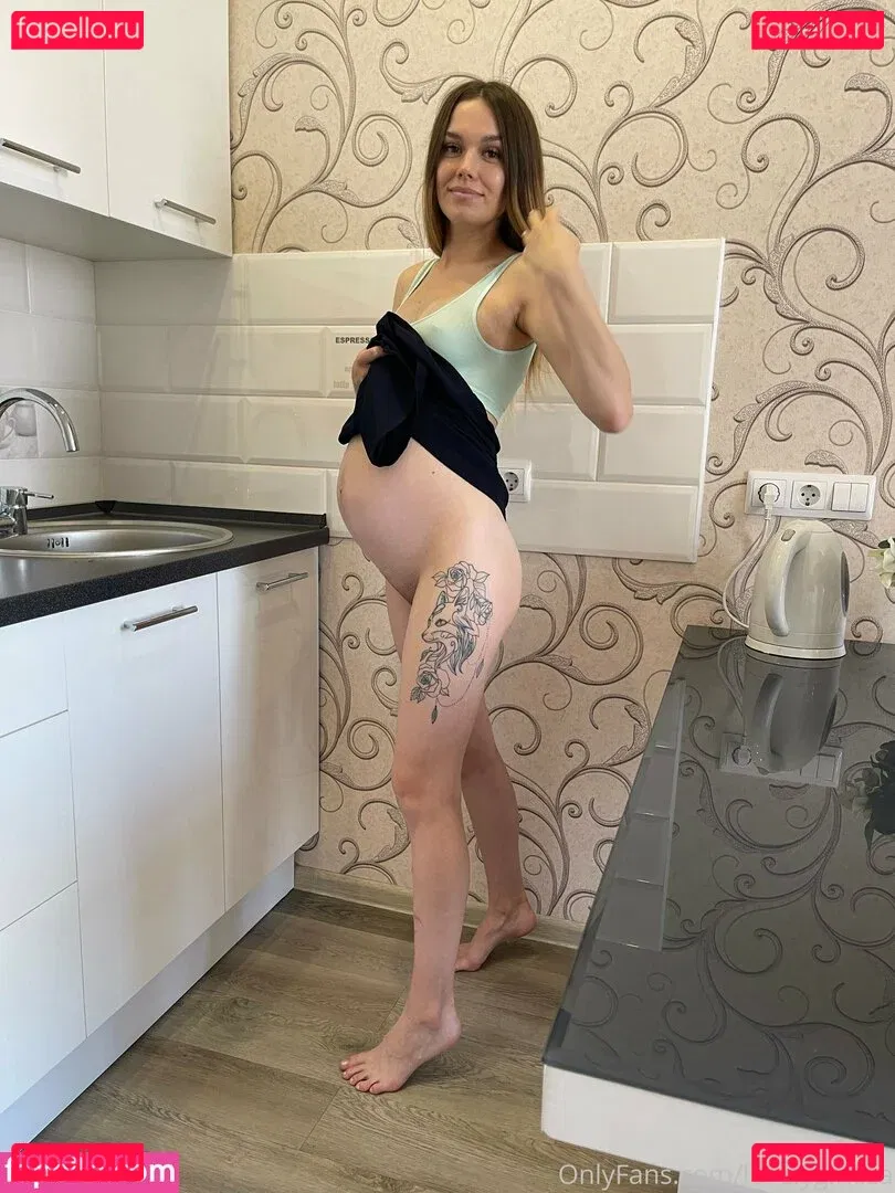 lovelygirlliza Onlyfans Photo Gallery 