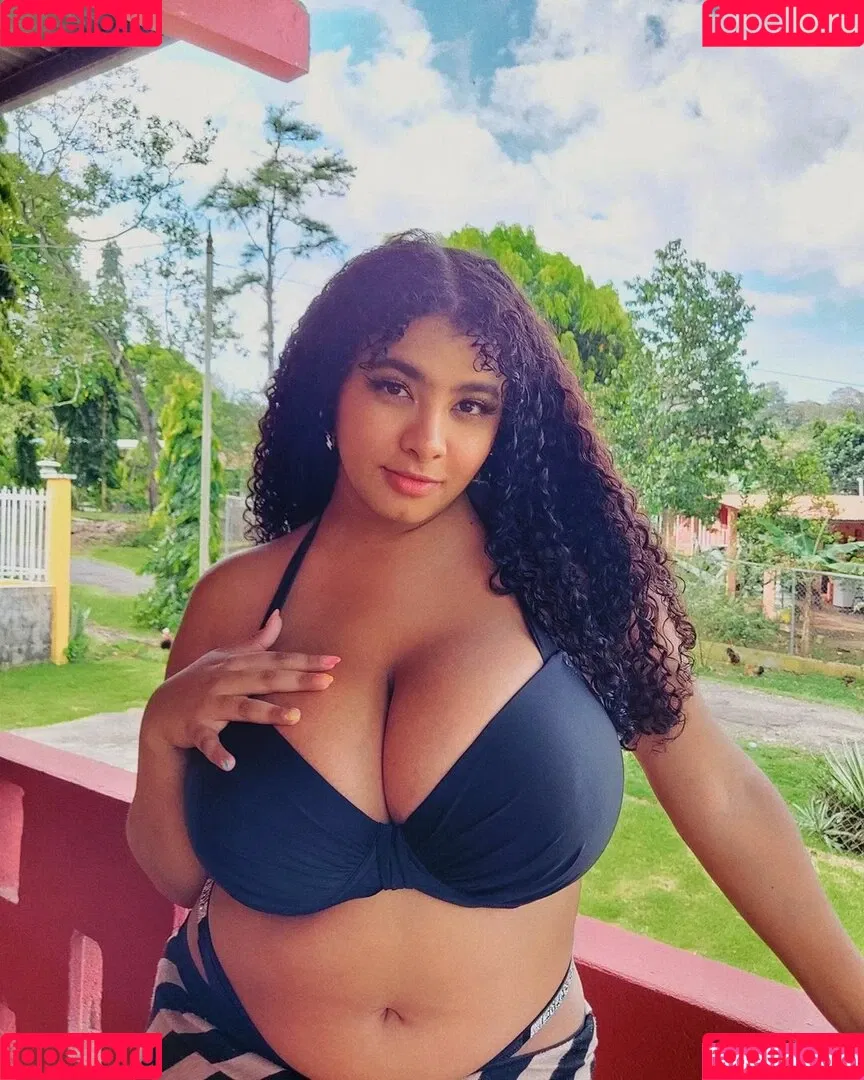 Karlamelito Onlyfans Photo Gallery 