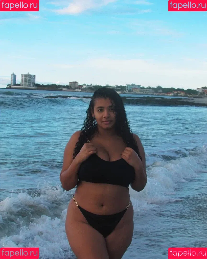 Karlamelito Onlyfans Photo Gallery 