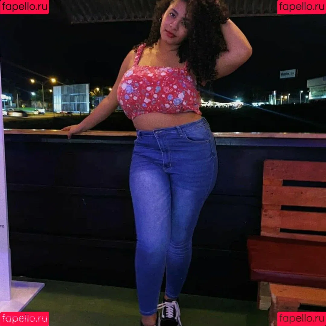 Karlamelito Onlyfans Photo Gallery 