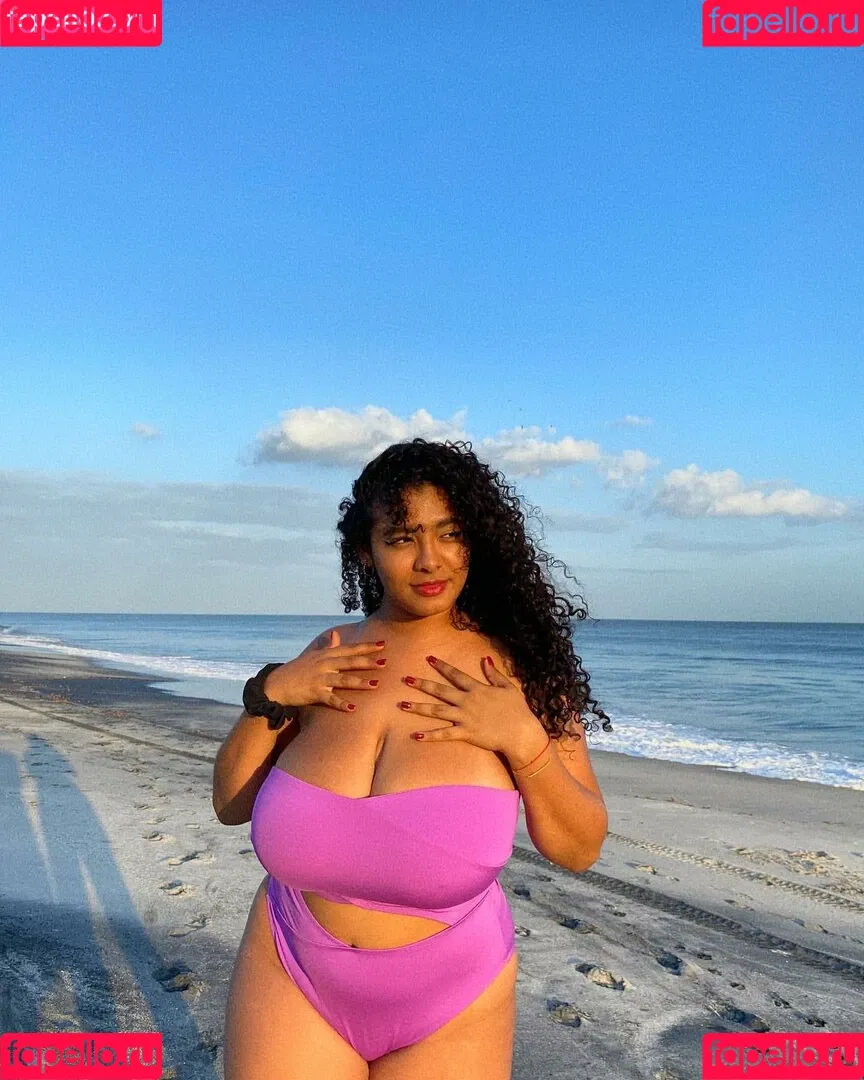 Karlamelito Onlyfans Photo Gallery 