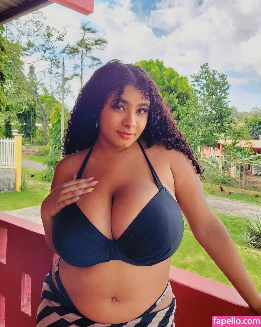 Karlamelito Onlyfans Photo Gallery 