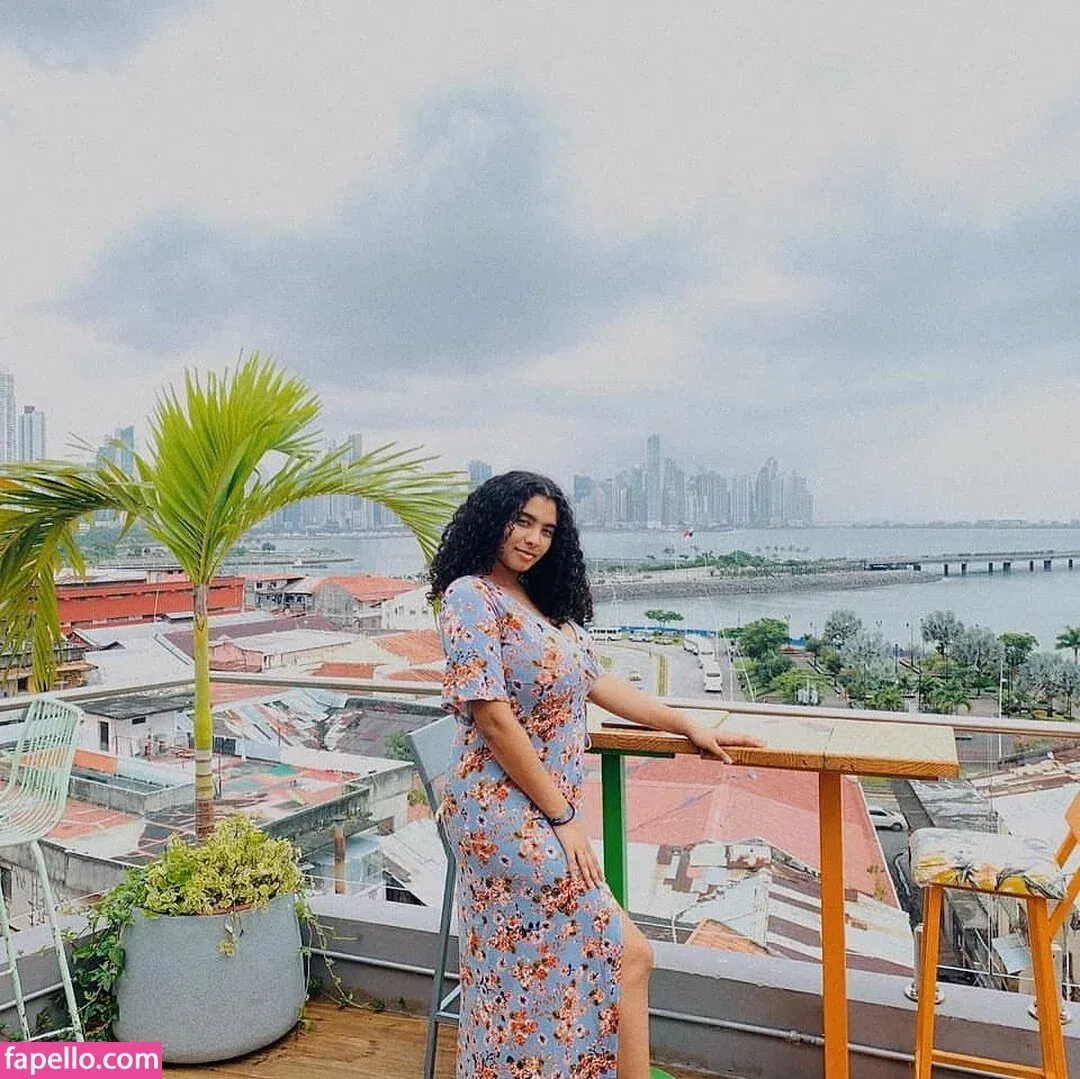 Karlamelito Onlyfans Photo Gallery 