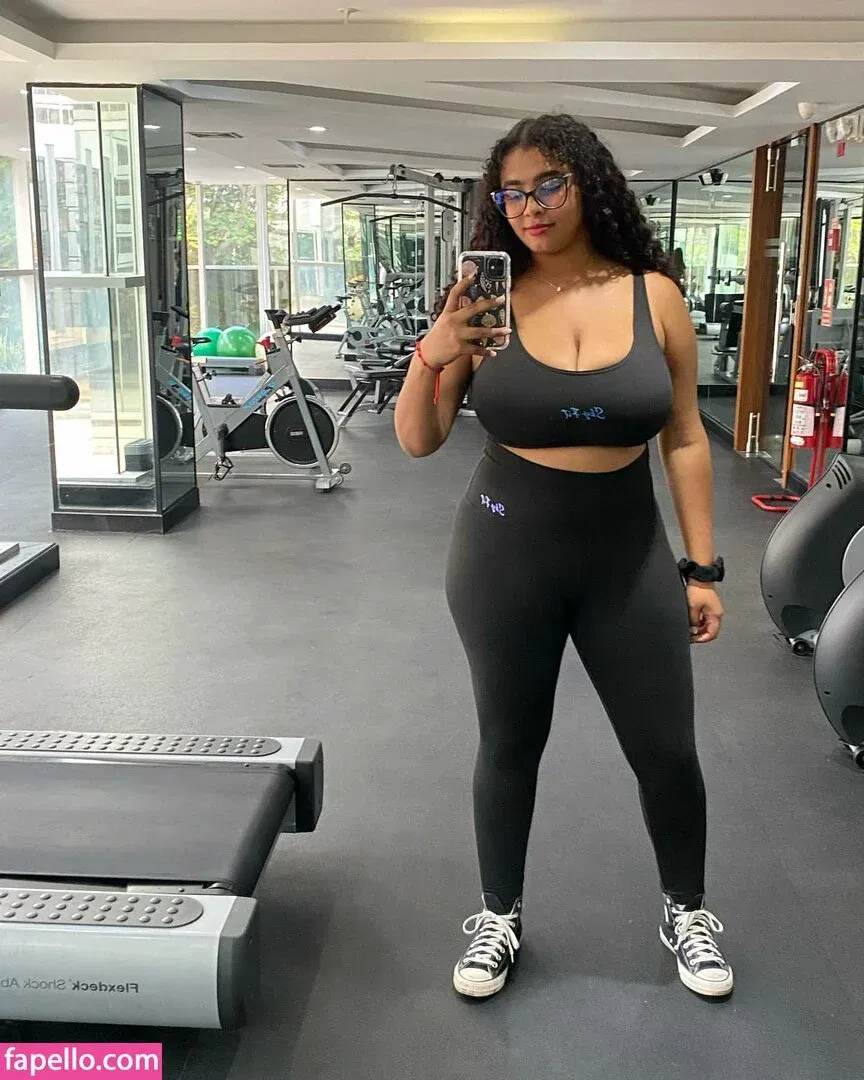 Karlamelito Onlyfans Photo Gallery 