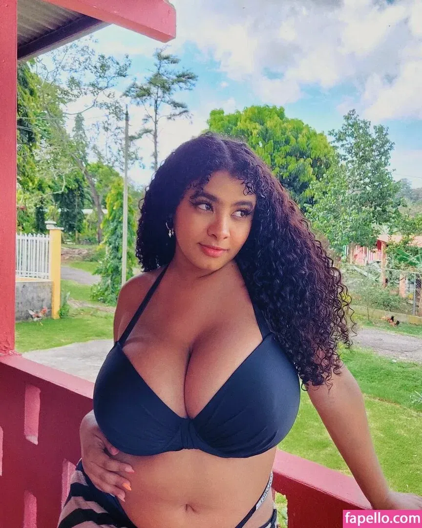 Karlamelito Onlyfans Photo Gallery 