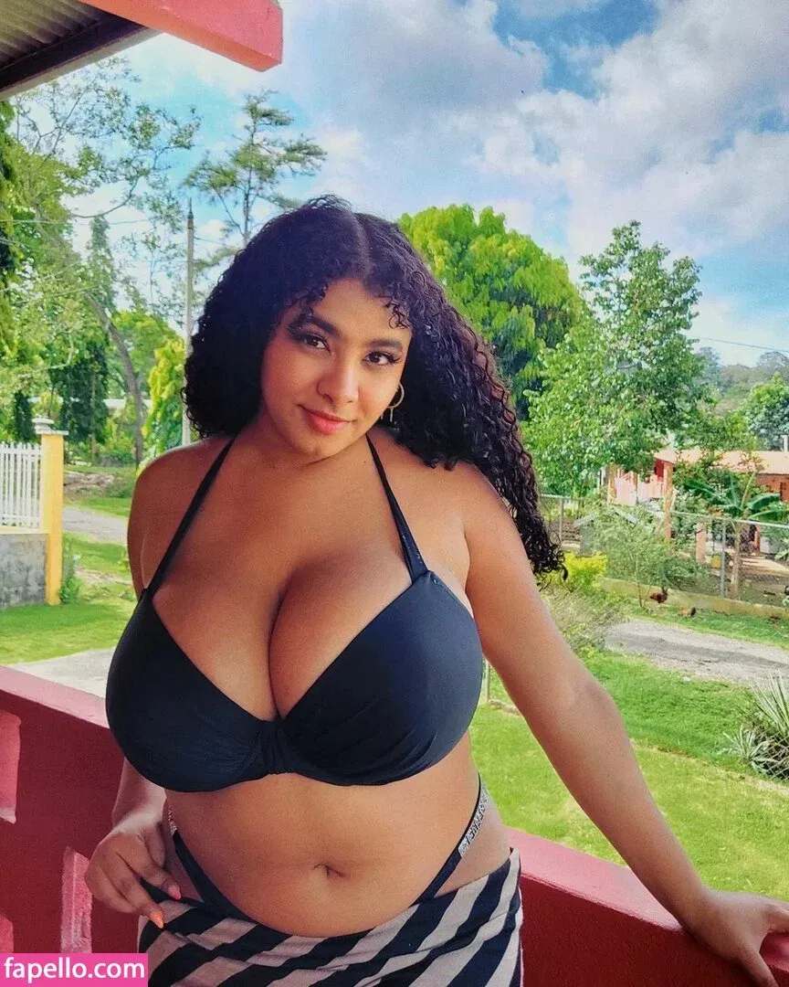 Karlamelito Onlyfans Photo Gallery 