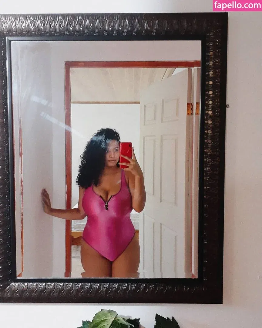 Karlamelito Onlyfans Photo Gallery 