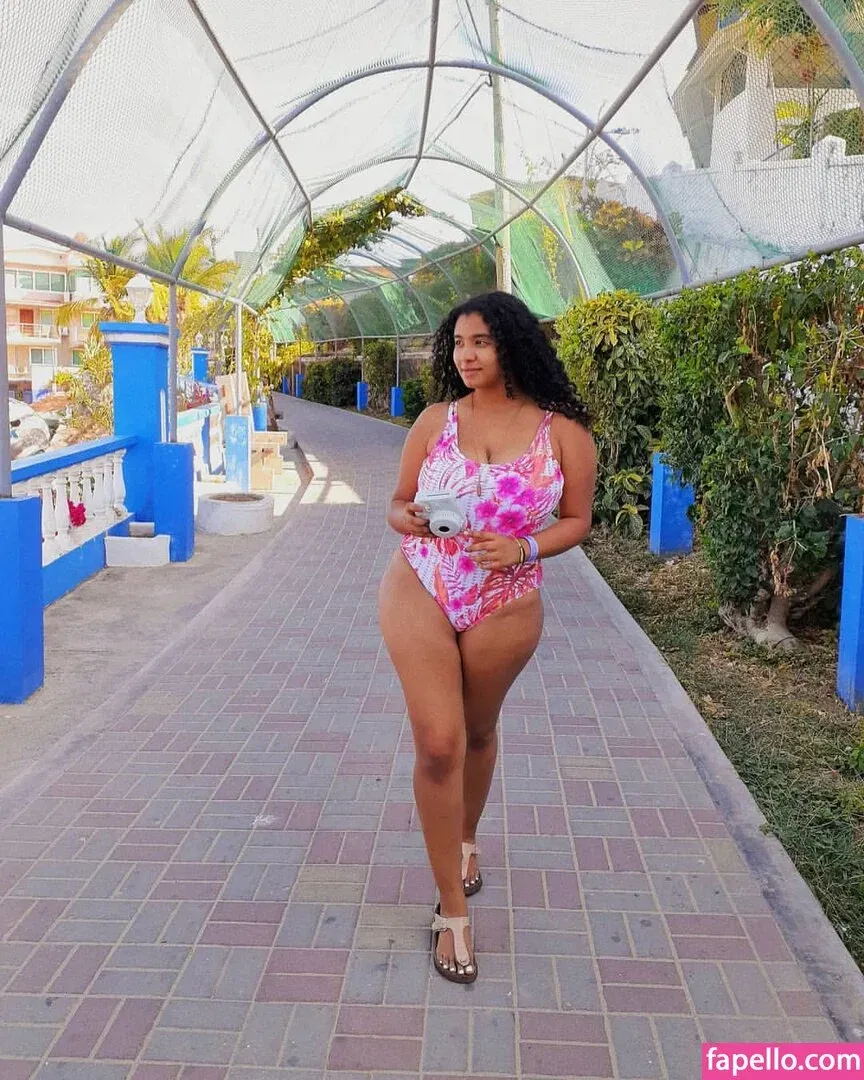 Karlamelito Onlyfans Photo Gallery 