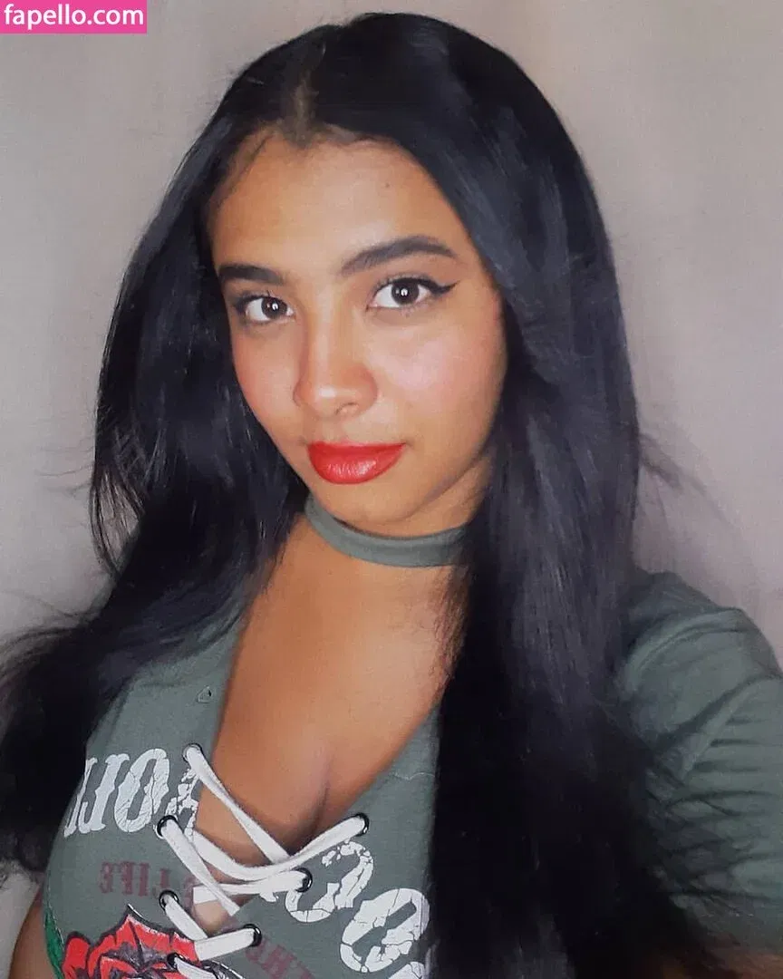 Karlamelito Onlyfans Photo Gallery 