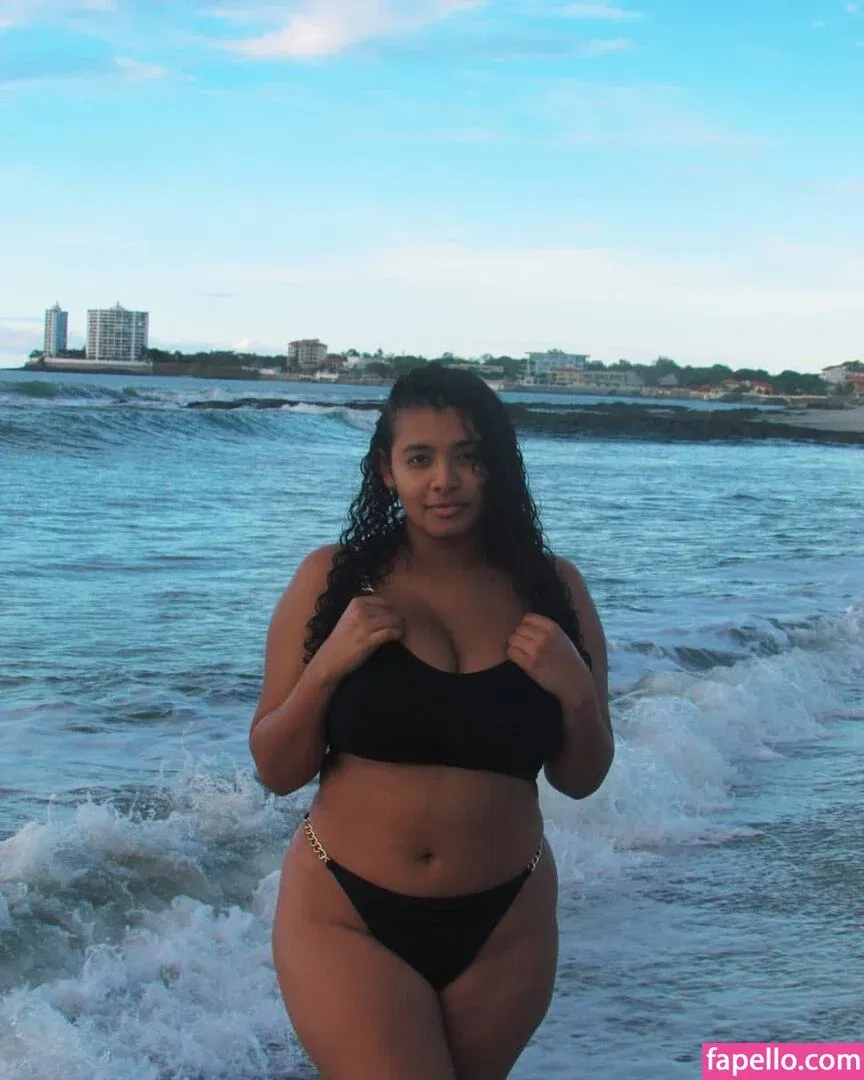 Karlamelito Onlyfans Photo Gallery 