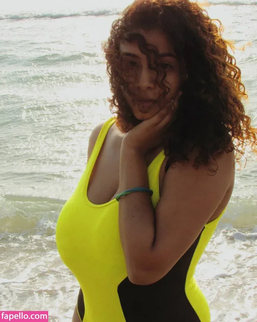 Karlamelito Onlyfans Photo Gallery 