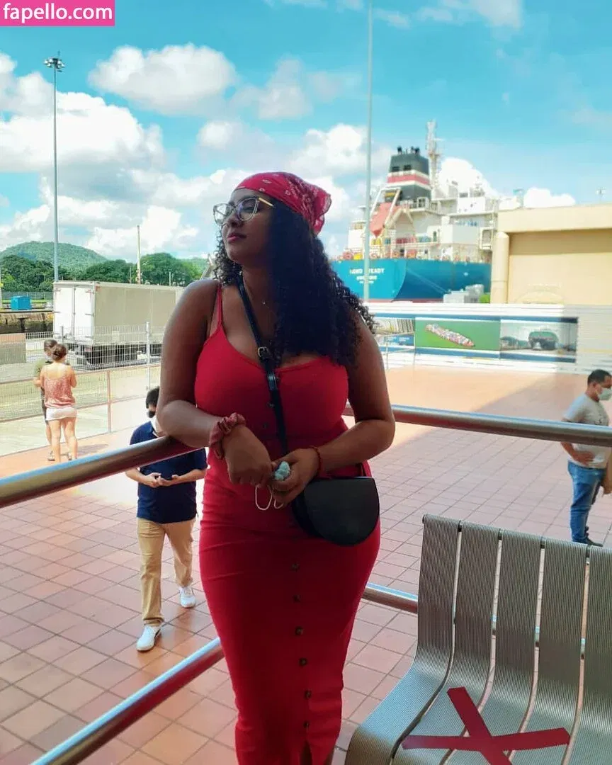 Karlamelito Onlyfans Photo Gallery 