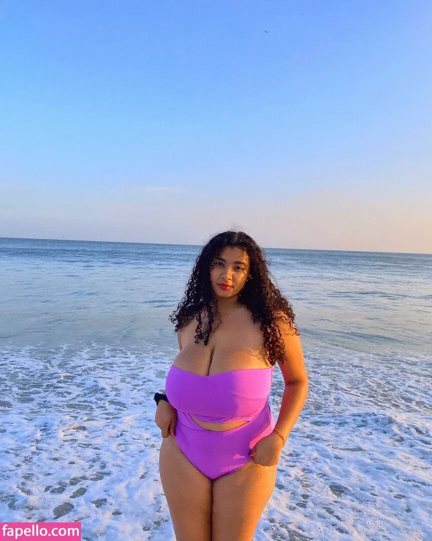 Karlamelito Onlyfans Photo Gallery 