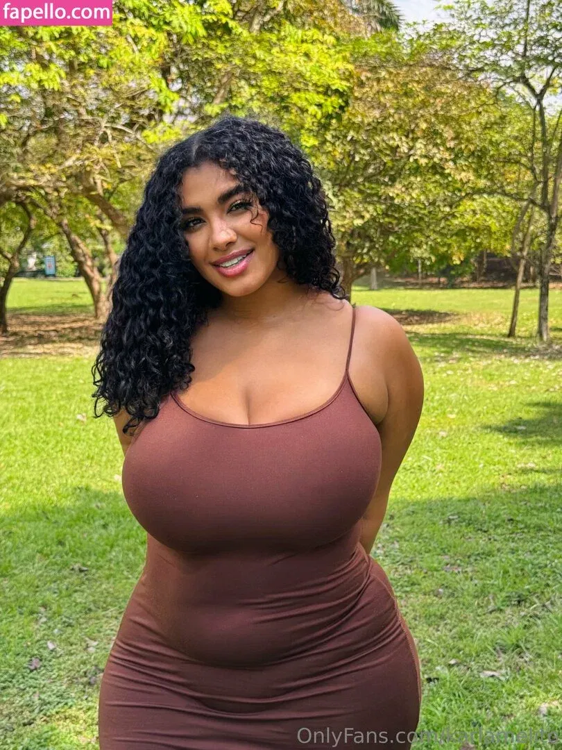 Karlamelito Onlyfans Photo Gallery 