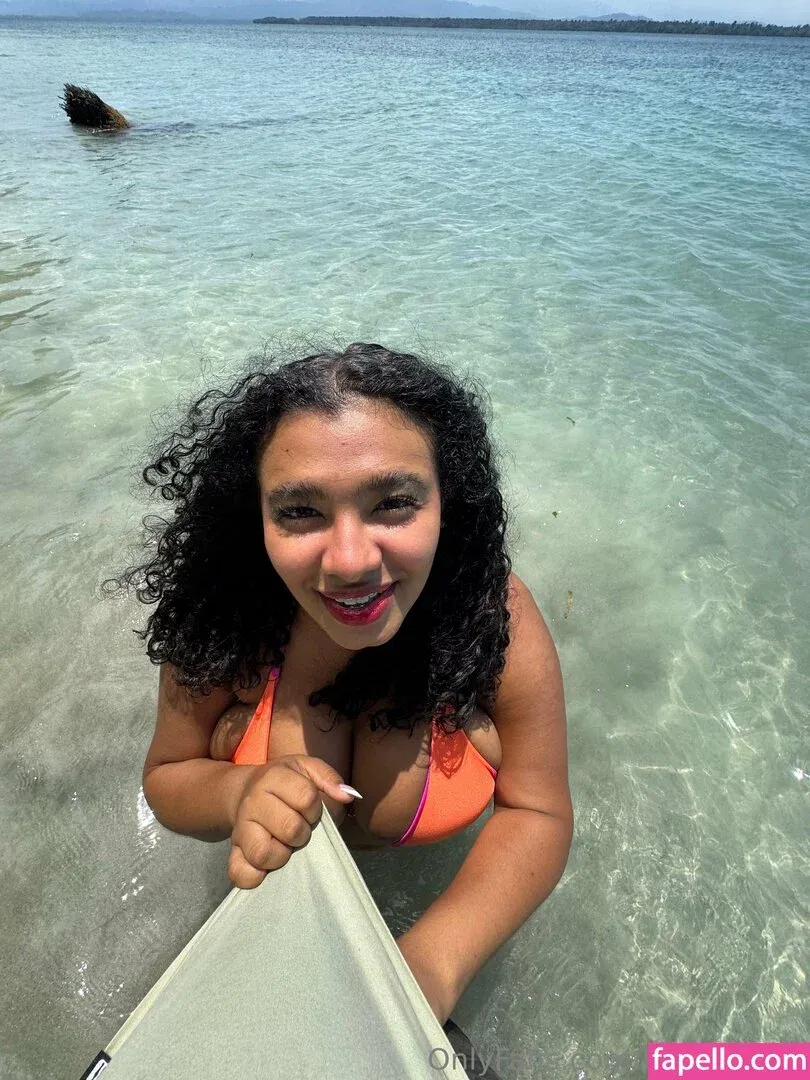 Karlamelito Onlyfans Photo Gallery 