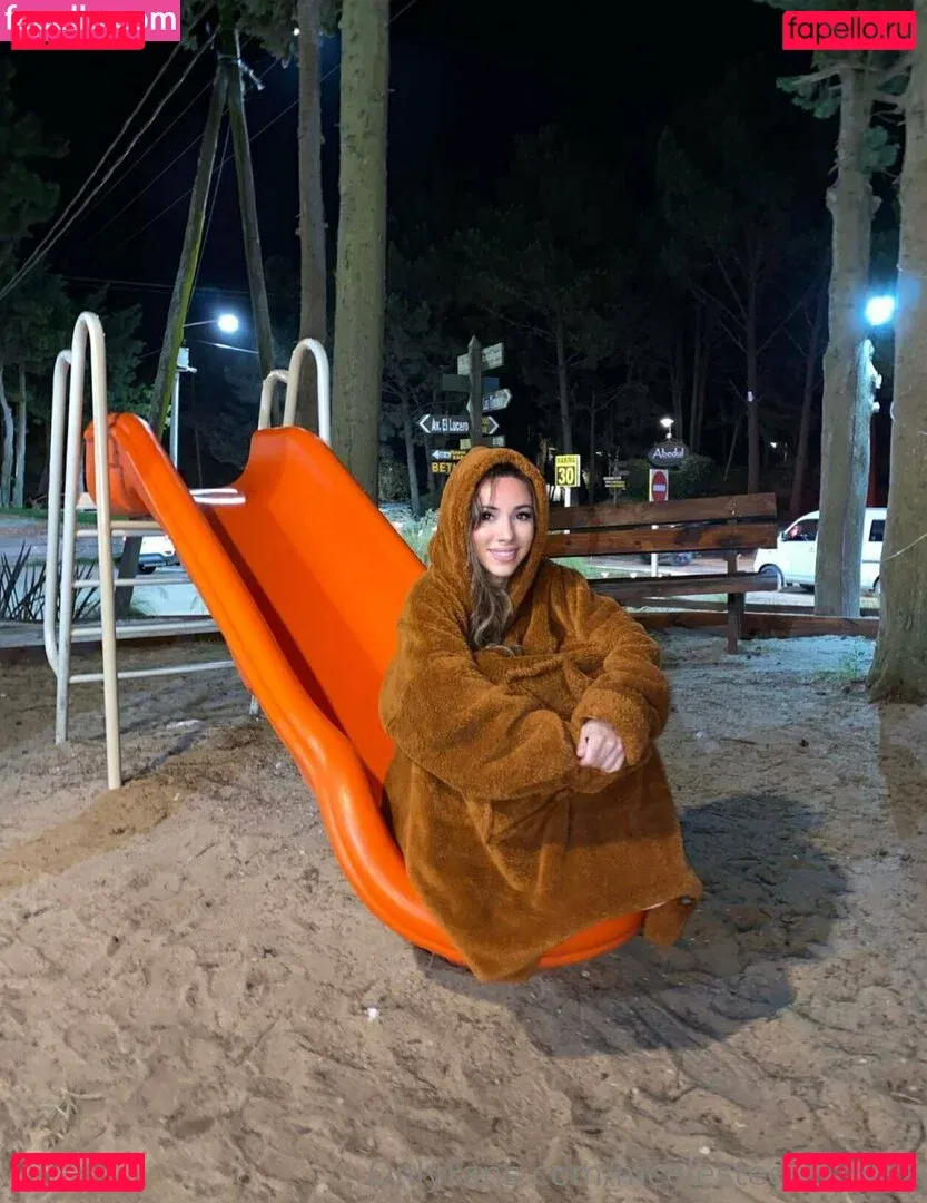 Celeste Gonzalez Onlyfans Photo Gallery 