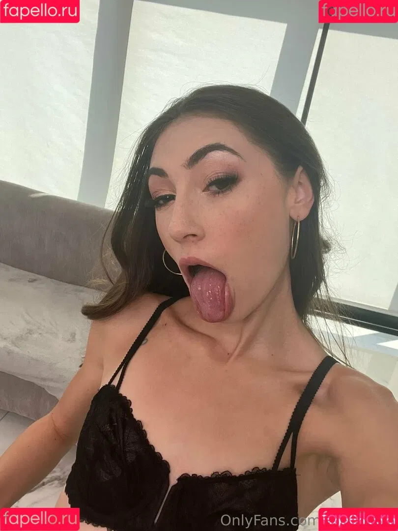 tianablow Onlyfans Photo Gallery 