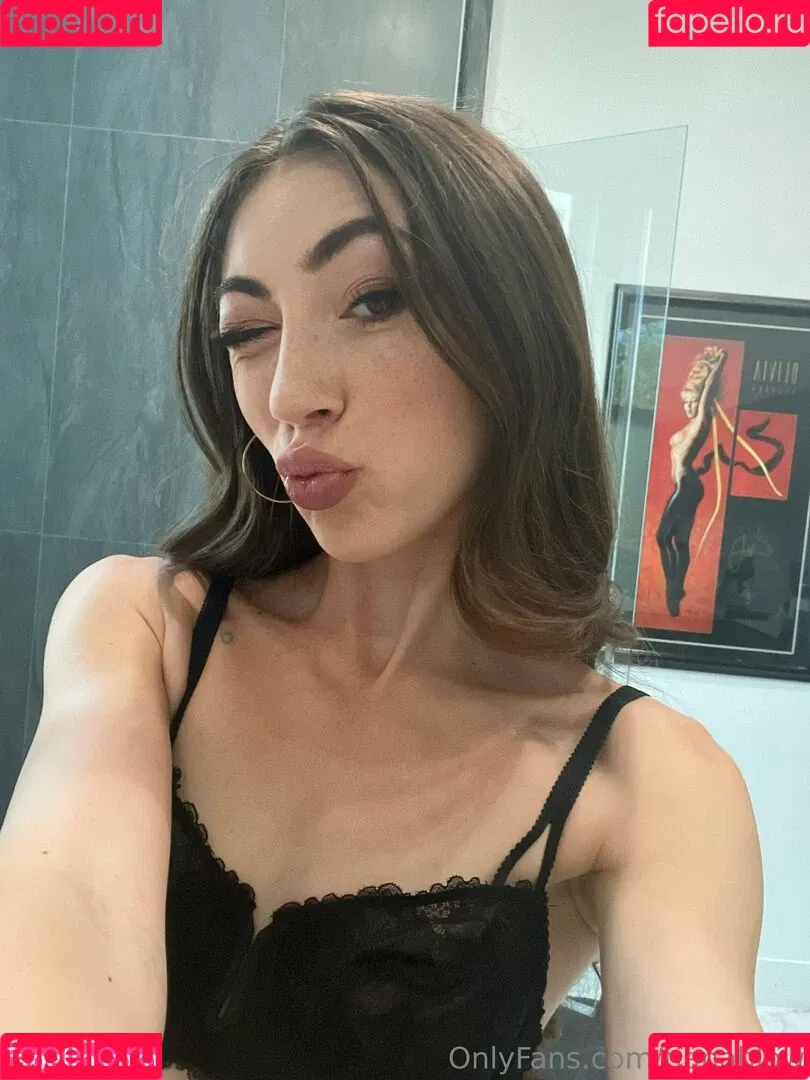 tianablow Onlyfans Photo Gallery 