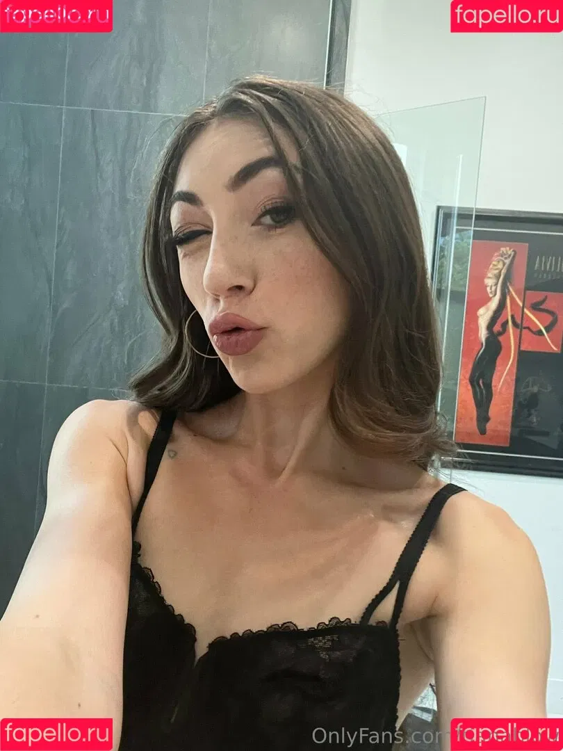 tianablow Onlyfans Photo Gallery 