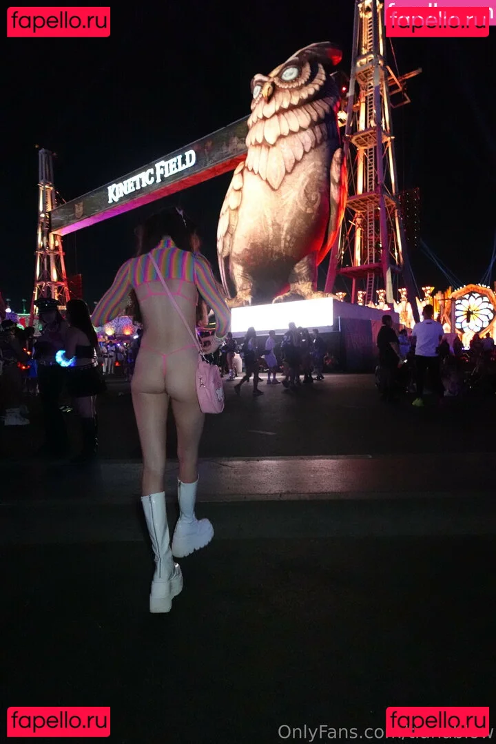 tianablow Onlyfans Photo Gallery 