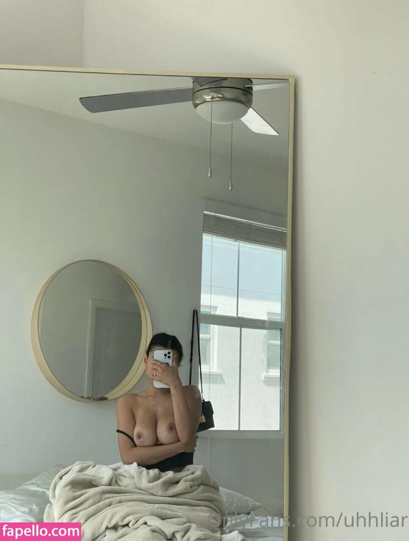 uhhliar Onlyfans Photo Gallery 