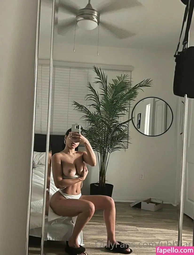 uhhliar Onlyfans Photo Gallery 