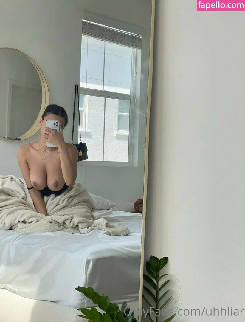 uhhliar Onlyfans Photo Gallery 