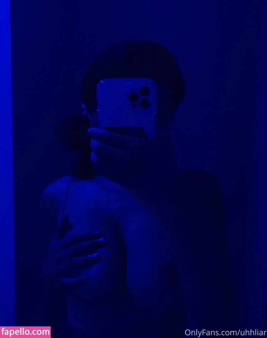 uhhliar Onlyfans Photo Gallery 