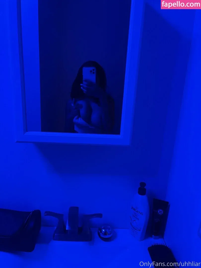 uhhliar Onlyfans Photo Gallery 
