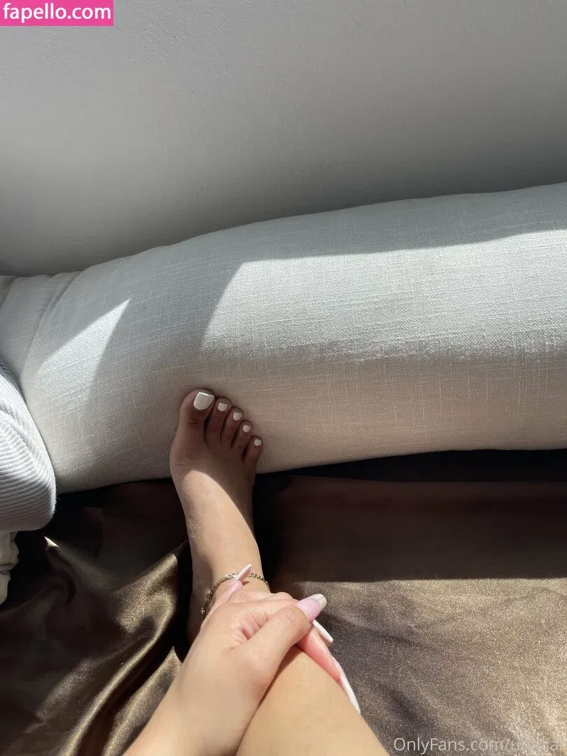 uhhliar Onlyfans Photo Gallery 