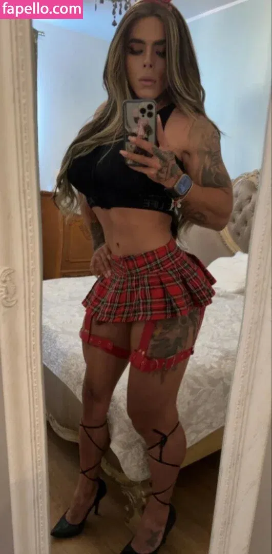 Valeryetransmuscle Onlyfans Photo Gallery 