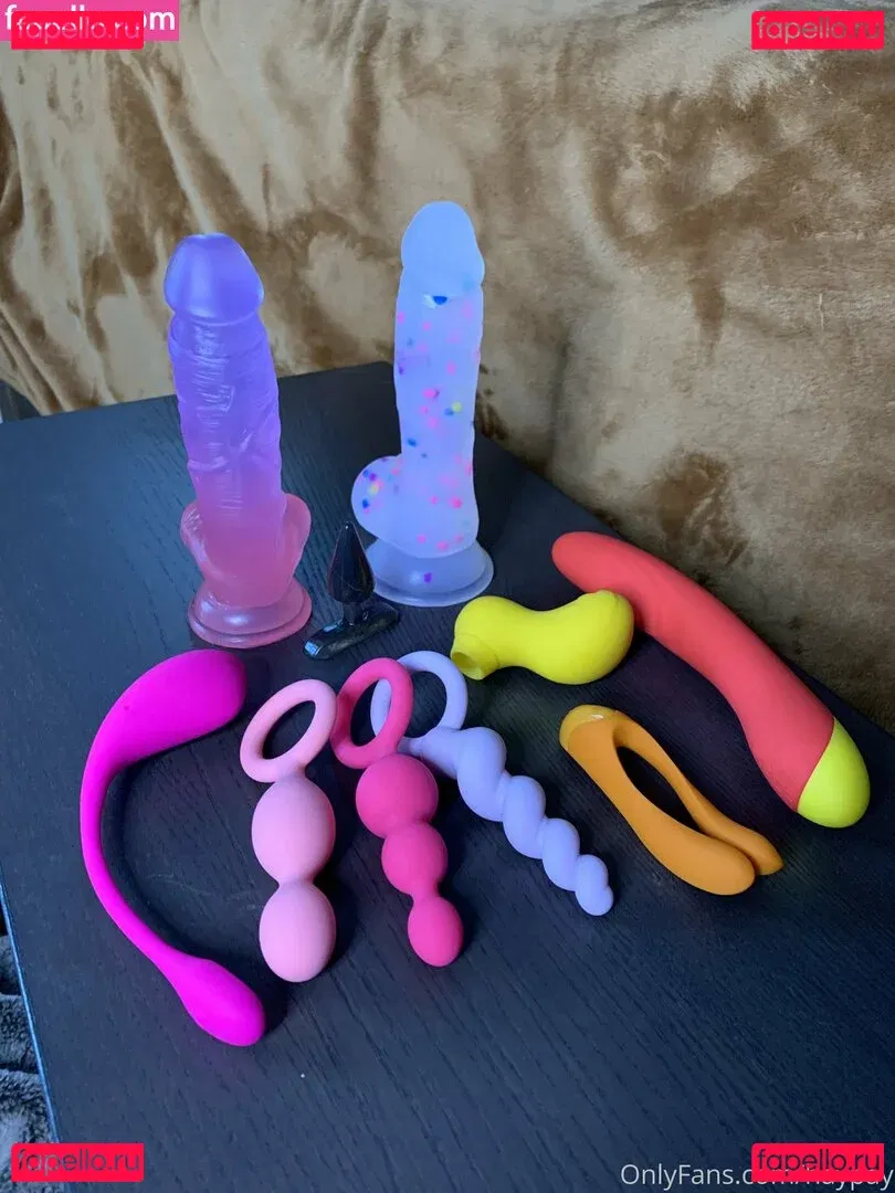 huney_buns Onlyfans Photo Gallery 