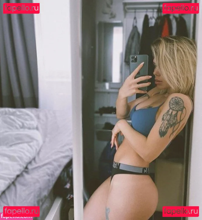 showerboyau Onlyfans Photo Gallery 