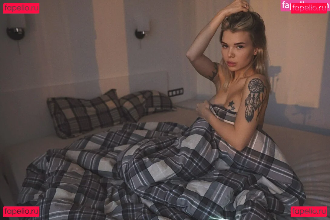 showerboyau Onlyfans Photo Gallery 