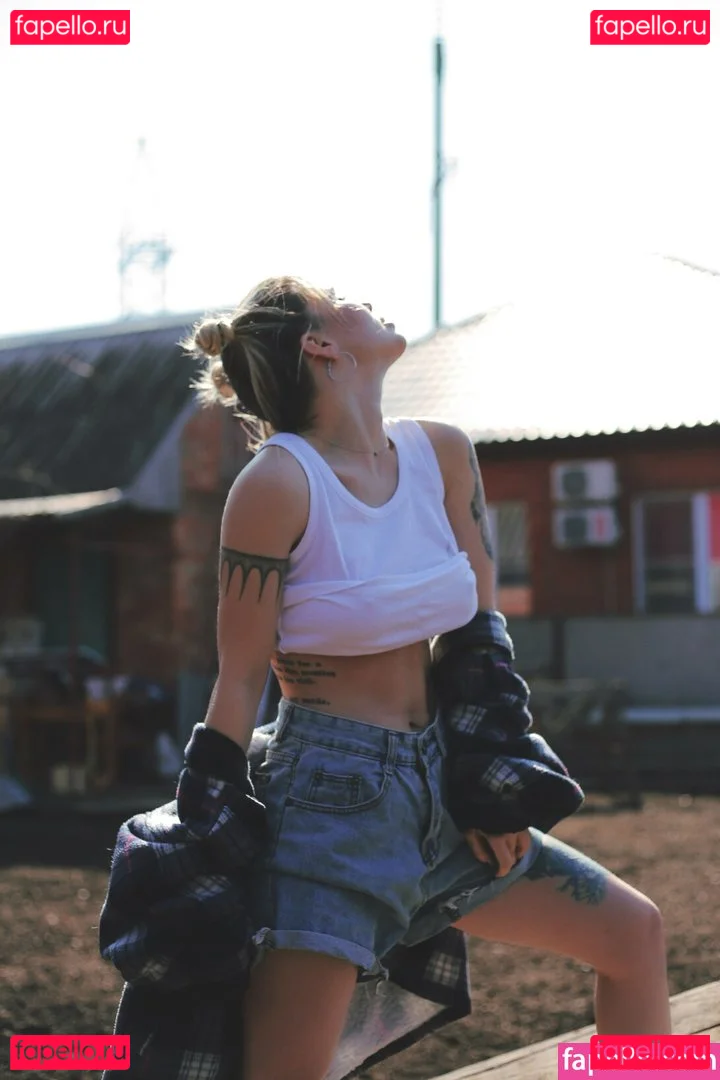 showerboyau Onlyfans Photo Gallery 