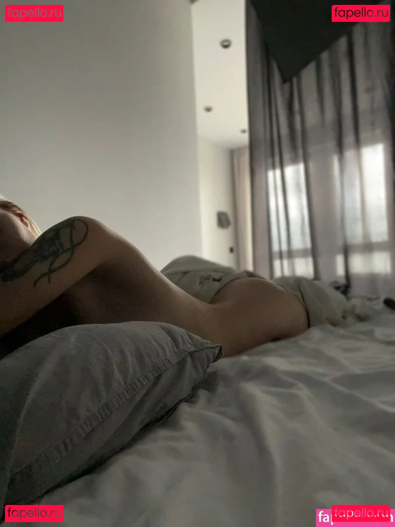 showerboyau Onlyfans Photo Gallery 