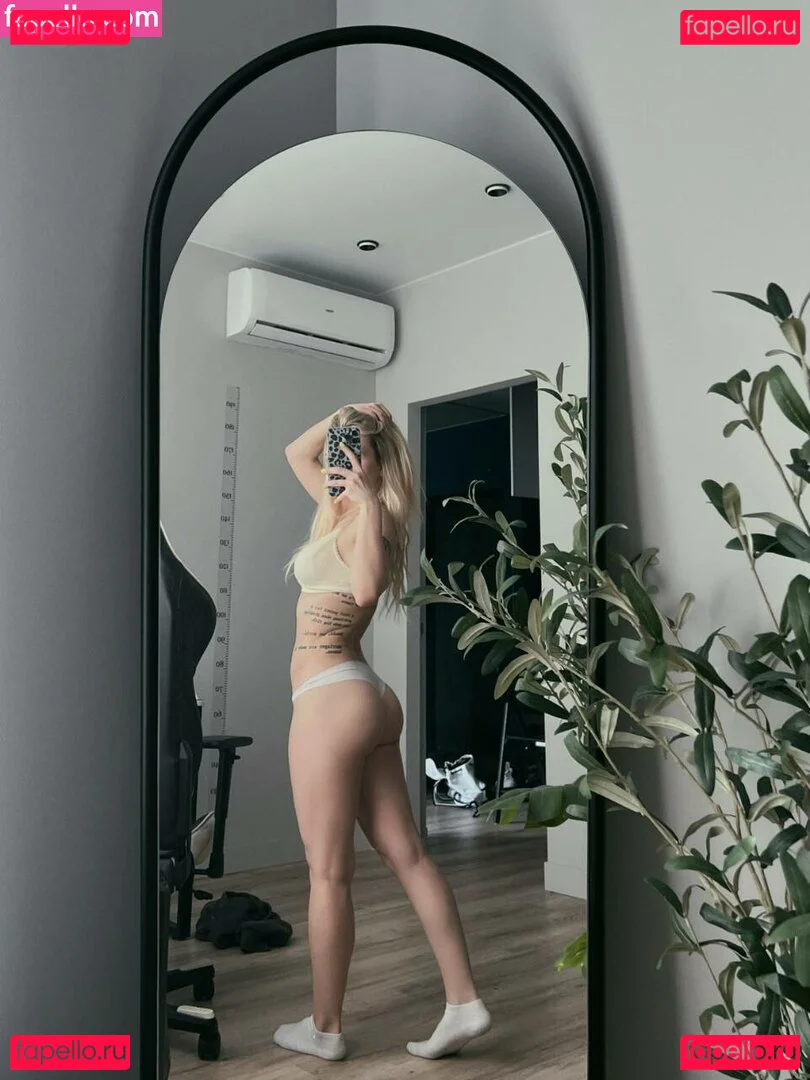 showerboyau Onlyfans Photo Gallery 