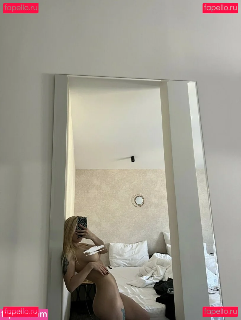 showerboyau Onlyfans Photo Gallery 