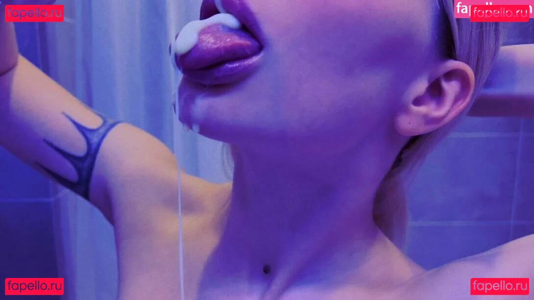 showerboyau Onlyfans Photo Gallery 