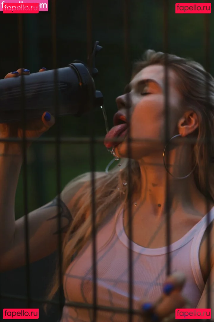 showerboyau Onlyfans Photo Gallery 