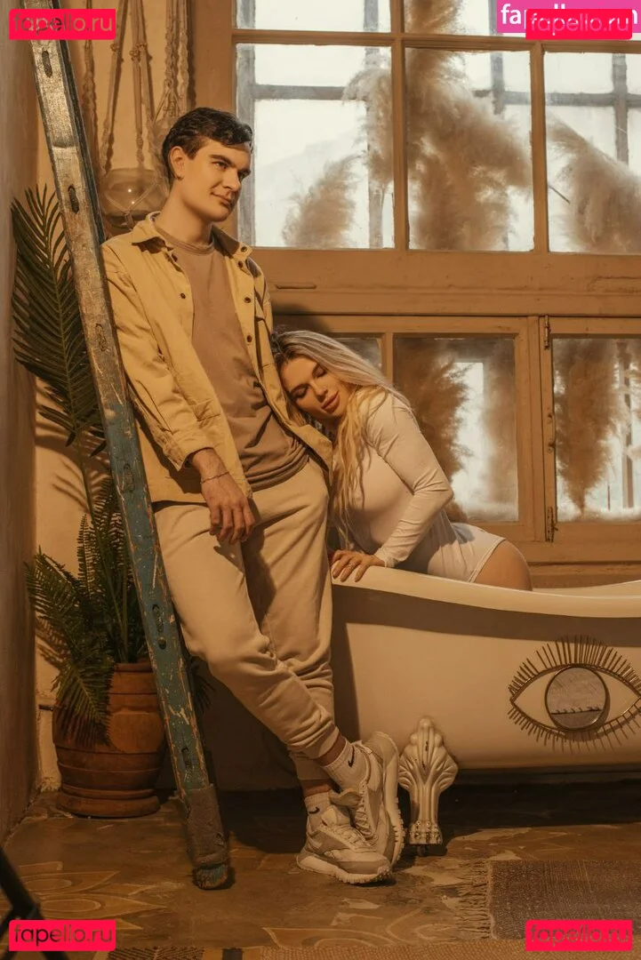 showerboyau Onlyfans Photo Gallery 