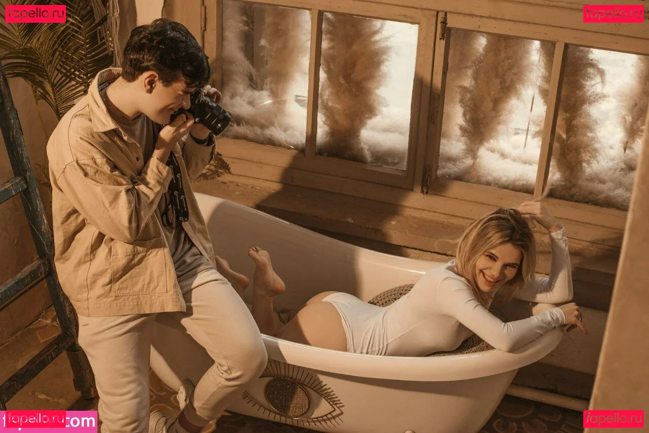 showerboyau Onlyfans Photo Gallery 