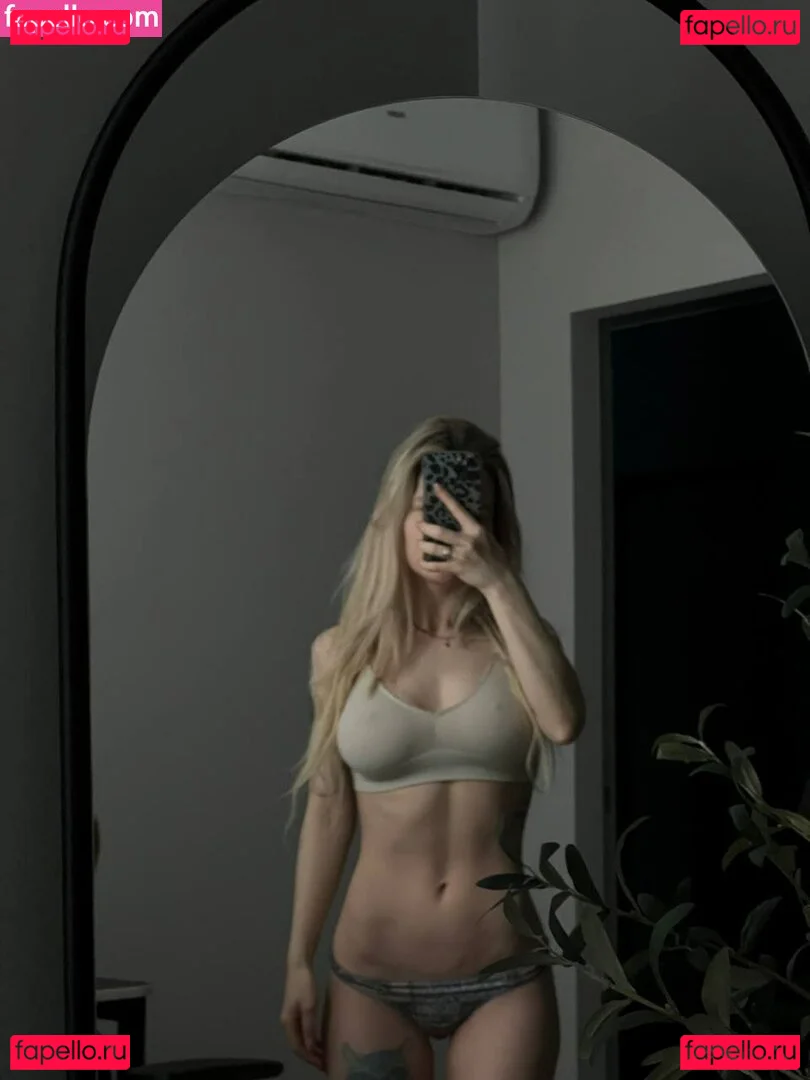 showerboyau Onlyfans Photo Gallery 