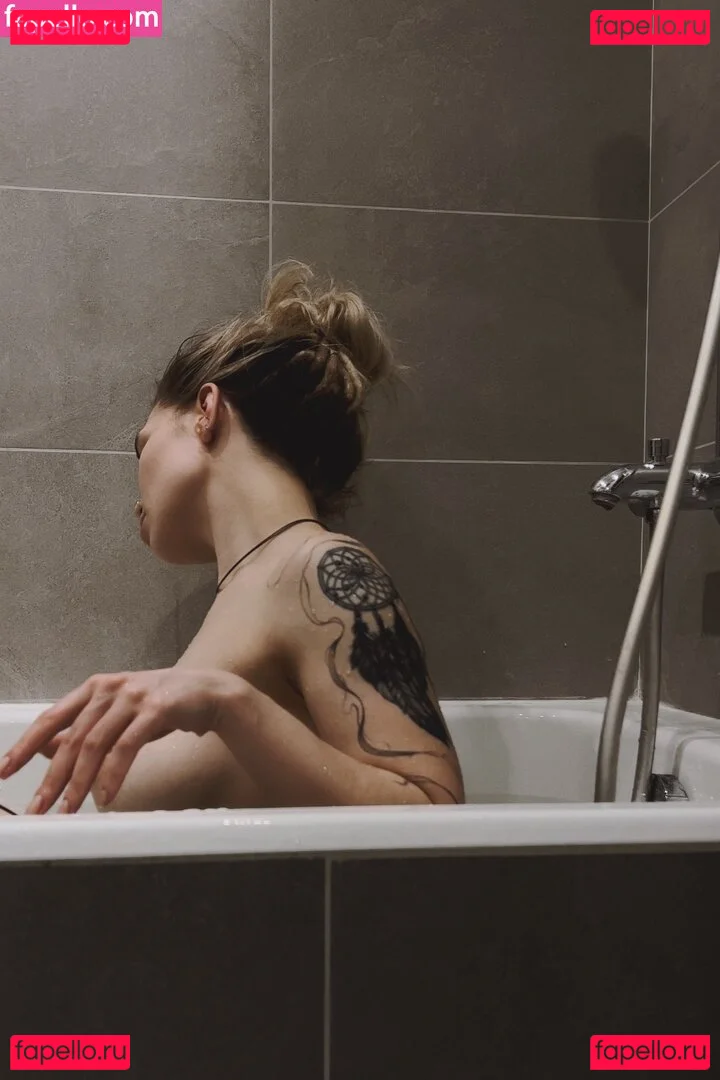 showerboyau Onlyfans Photo Gallery 