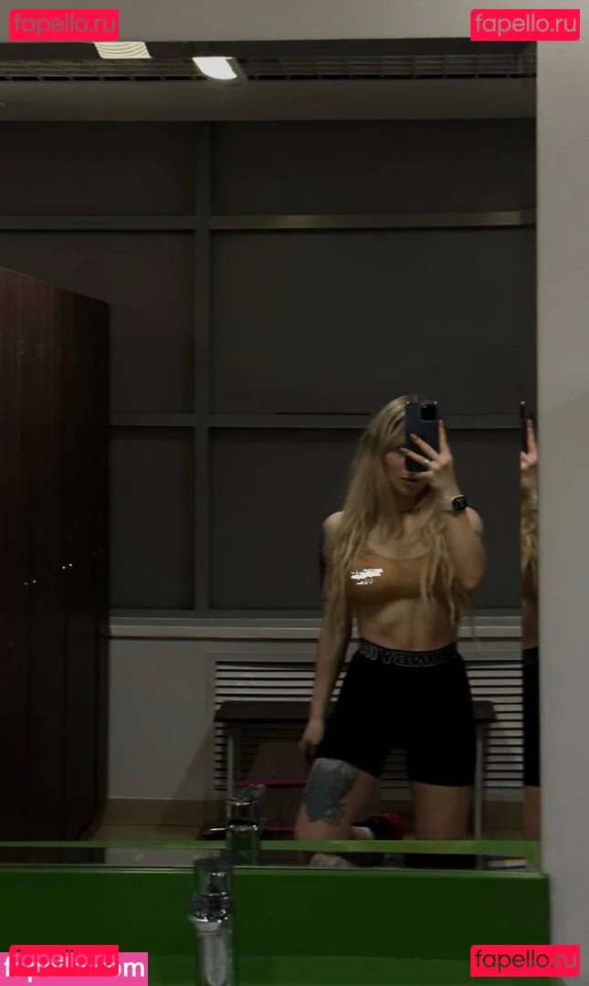 showerboyau Onlyfans Photo Gallery 