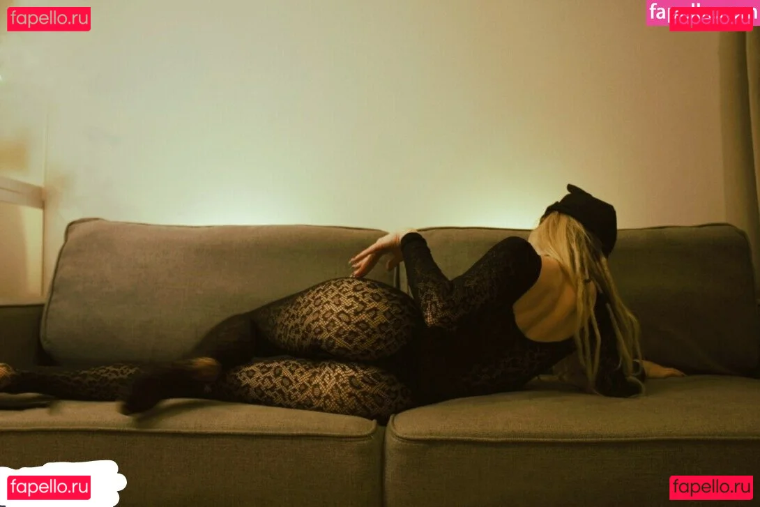 showerboyau Onlyfans Photo Gallery 