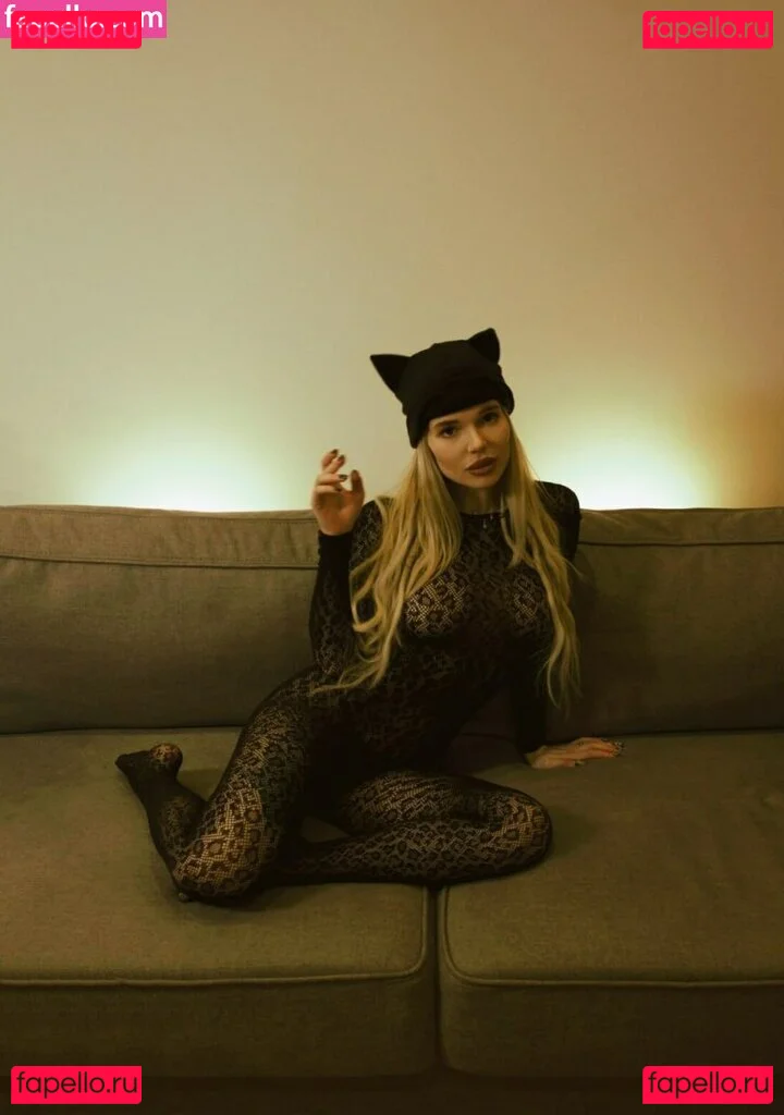 showerboyau Onlyfans Photo Gallery 