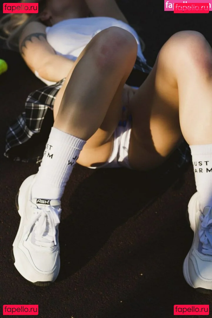 showerboyau Onlyfans Photo Gallery 