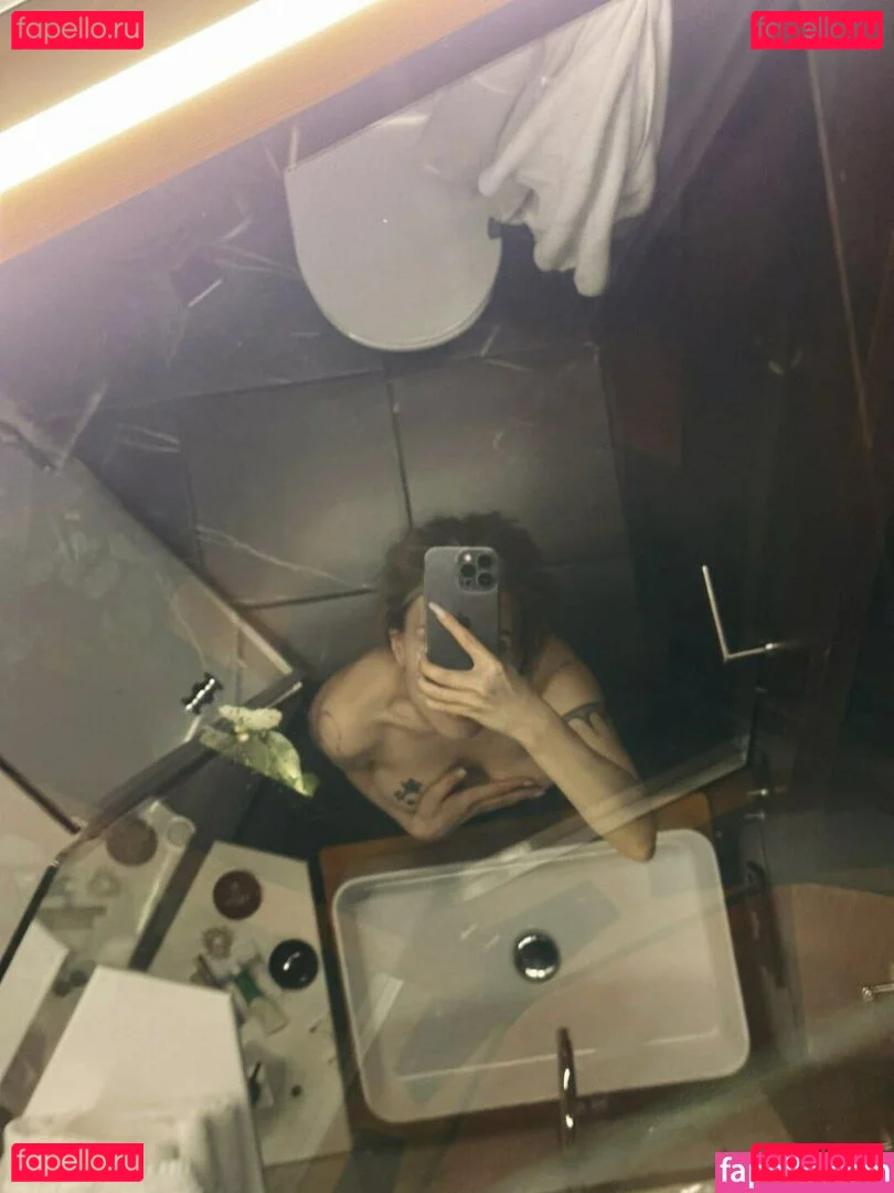 showerboyau Onlyfans Photo Gallery 